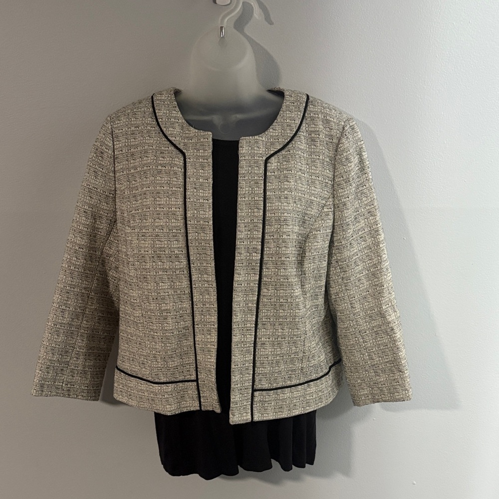Ann Taylor • Tweed Blazer Jacket